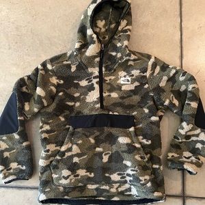 NWOT The North Face Campshire Fleece Pullover Hoodie Camo Medium Retail $150